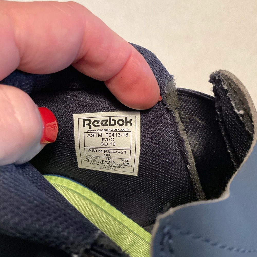 27 Reebok Composite Shoes - Picture 4 of 8